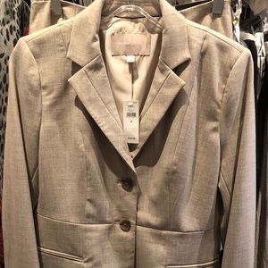 Banana Republic 2 piece skirt suit size 4 NWT